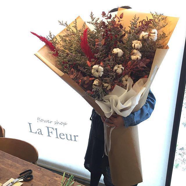 รูปภาพ:https://www.instagram.com/p/BQz9mAbBxV-/?taken-by=lafleur_flower