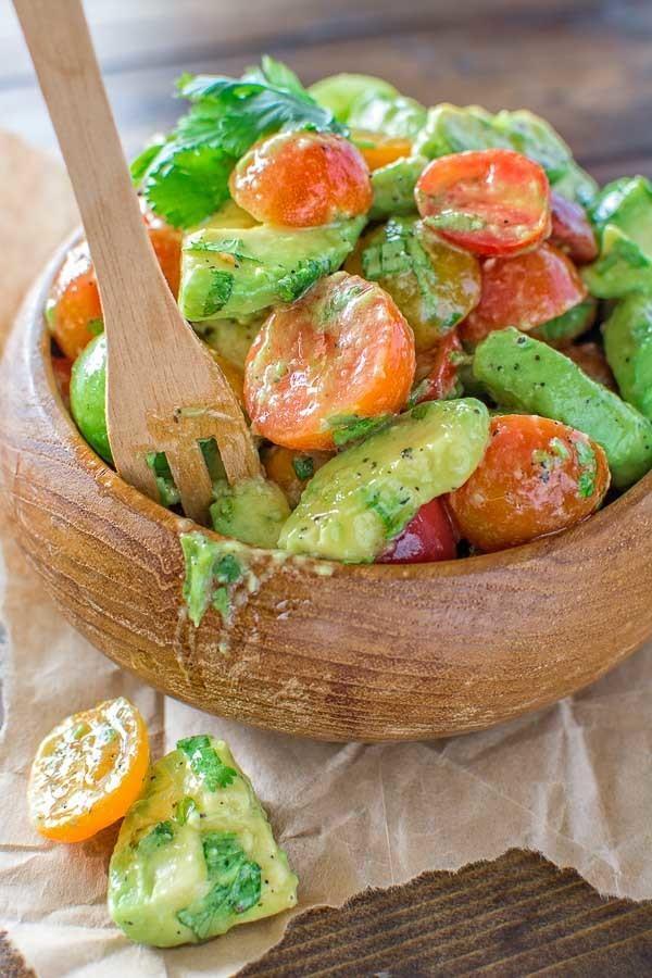 รูปภาพ:http://cooktoria.com/wp-content/uploads/2016/06/tomato-avocado-salad-17.jpg
