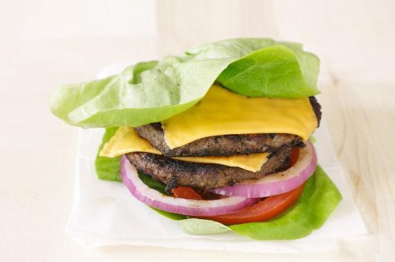 รูปภาพ:http://wildoats.com/wp-content/uploads/2015/06/bigstock-burger-lettuce-wrap-close-up-63374152-e1433873020222.jpg