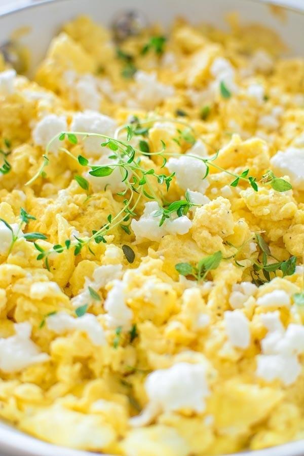 รูปภาพ:http://cooktoria.com/wp-content/uploads/2016/06/Perfect-Scrambled-Eggs-9.jpg