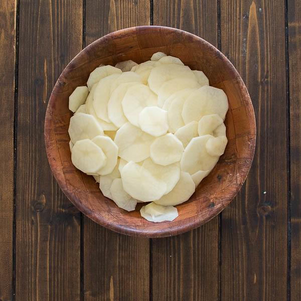 รูปภาพ:http://cooktoria.com/wp-content/uploads/2016/11/Simple-Potato-Cake-with-Onions-2.jpg