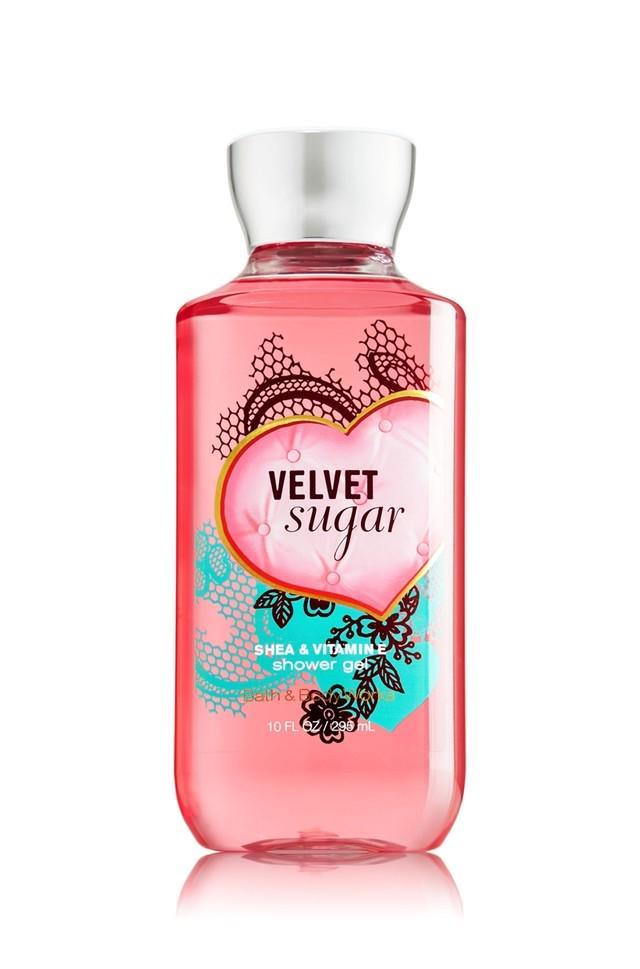 รูปภาพ:http://www.bathandbodyworks.com/graphics/product_images/pBBW1-16661860enh-z8.jpg