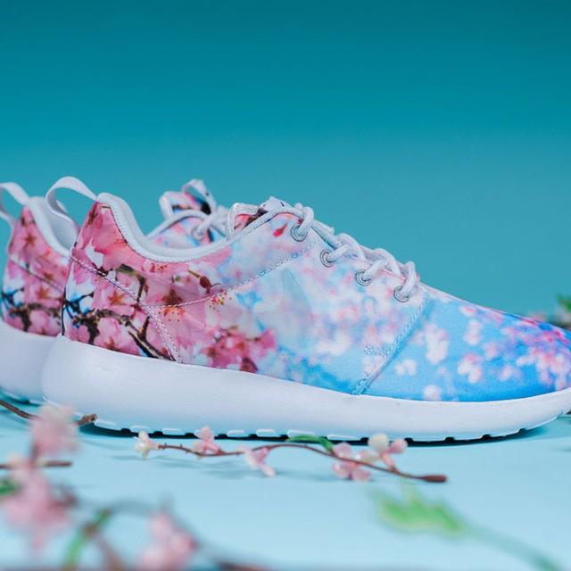 ภาพประกอบบทความ รองเท้าผ้าใบ Nike Cherry Blossom Pack สาวหวานห้ามพลาด สวยกว่านี้ไม่มีอีกแล้ว! 