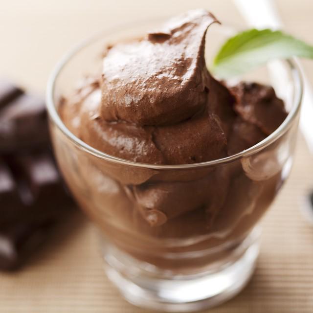 ตัวอย่าง ภาพหน้าปก:Caramel Chocolate Mousse มูสช็อกโกแลตคาราเมล อร่อยเพลินจนวางช้อนแทบไม่ลงจริงๆ 