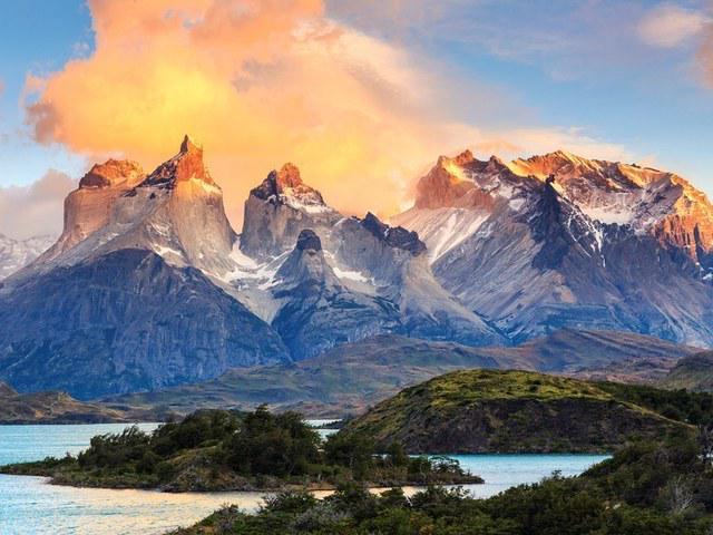 รูปภาพ:http://media.cntraveler.com/photos/57a2278b29716cb04b9387ac/master/w_775,c_limit/torres-del-paine-national-park-GettyImages-548748529.jpg