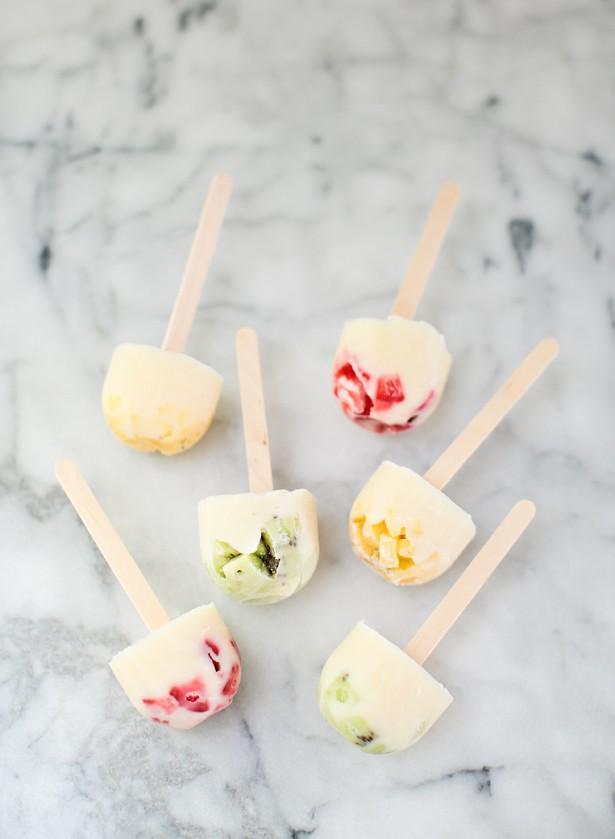 รูปภาพ:http://www.hellowonderful.co/ckfinder/userfiles/images/6-yogurt-fruit-pops.jpg