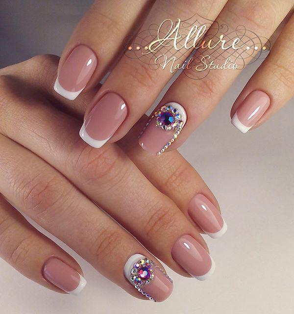 รูปภาพ:http://nenuno.co.uk/wp-content/uploads/2017/03/WHITE-NAIL-ART-IDEAS-10.jpg