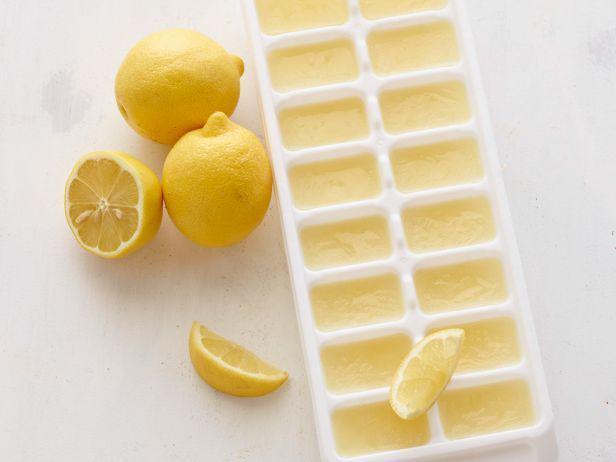 รูปภาพ:http://drseleme.com/wp/wp-content/uploads/2015/01/FN_Ice-Cube-Tray-Lemon-Juice_s4x3.jpg.rend_.snigalleryslide.jpeg