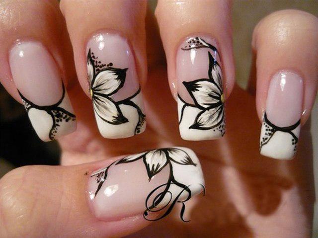 รูปภาพ:http://www.fashionlady.in/wp-content/uploads/2015/03/Flower-nailart.jpg