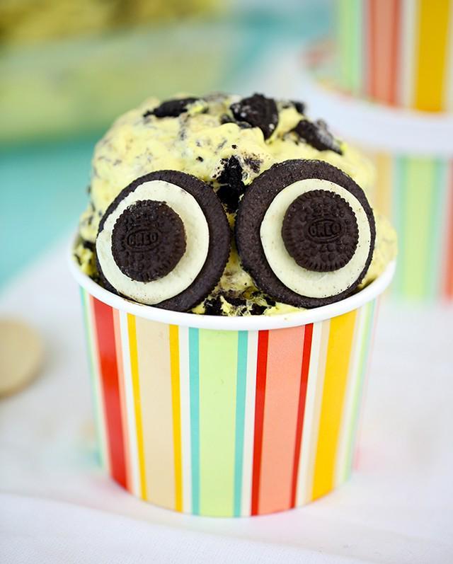 รูปภาพ:http://del.h-cdn.co/assets/15/25/minion-ice-cream.jpg