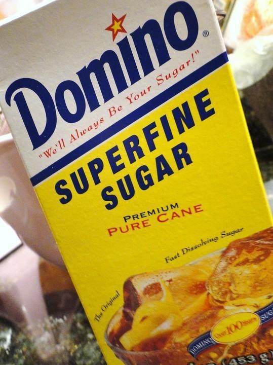 รูปภาพ:http://www.marshmallowsandmargaritas.com/mm/wp-content/uploads/2012/09/superfine-sugar.jpg