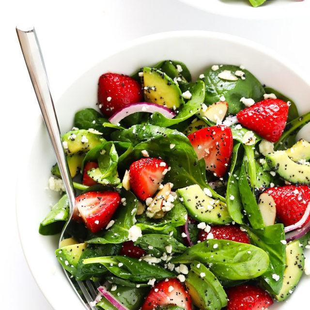 ตัวอย่าง ภาพหน้าปก:'Strawberry Avocado Spinach Salad ราดซอส Poppyseed' อร่อยไม่กลัวอ้วน!