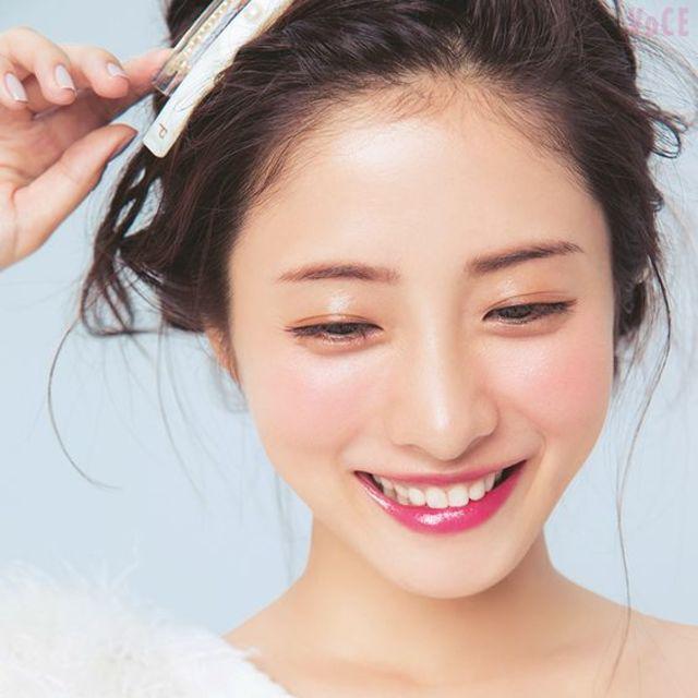 ตัวอย่าง ภาพหน้าปก:20 ไอเดียการแต่งตาแนว 'Natural Looks' แต่งหน้าใสๆ ไปเรียน ไปทำงาน