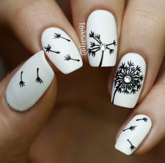 รูปภาพ:http://styleskinner.com/wp-content/uploads/2016/11/53-Unique-dandelion-nails.jpg