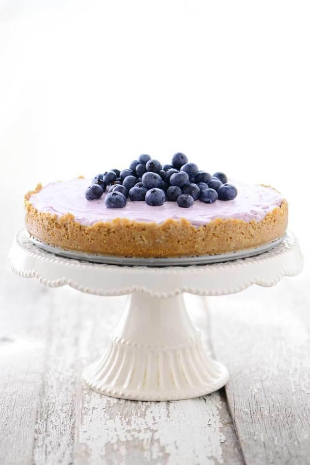 รูปภาพ:http://www.thegunnysack.com/wp-content/uploads/2017/02/No-Bake-Blueberry-Cheesecake-Recipe.jpg