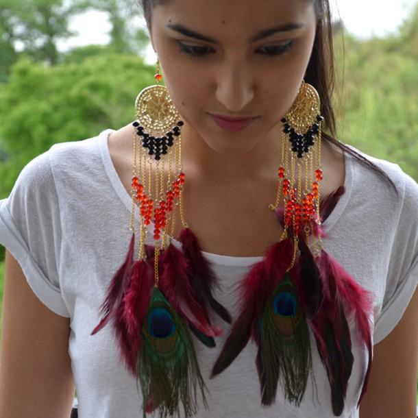 รูปภาพ:http://picture-cdn.wheretoget.it/f4dr1q-l-610x610-jewels-festival+earrings-peacock+earrings-festival+jewelry-summer+outfits-feather+earrings-long+earrings-statement+earrings.jpg