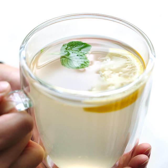 ตัวอย่าง ภาพหน้าปก:Lemon Ginger Detox Tea สูตรชาเลมอนผสมขิงชื่นใจ ดื่มแล้วได้ดีท็อกซ์ ตัวโล่งสบาย!