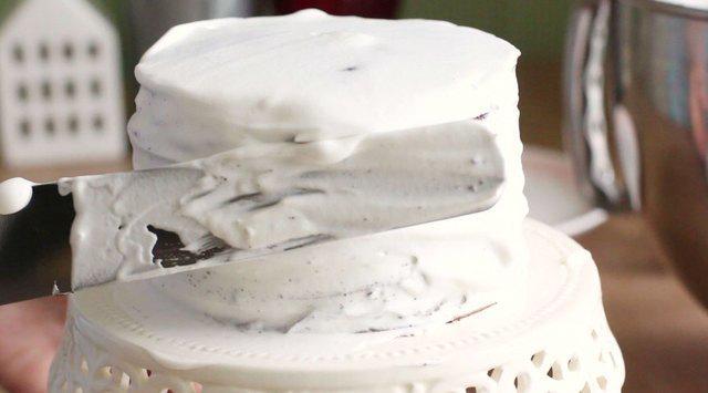 รูปภาพ:http://i1.wp.com/eugeniekitchen.com/wp-content/uploads/2015/01/oreo-crepe-cake-recipe-eugenie-kitchen06-1.jpg
