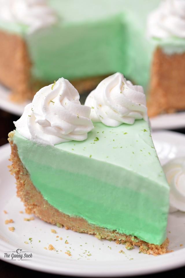 รูปภาพ:http://www.thegunnysack.com/wp-content/uploads/2015/04/Easy_Key_Lime_Cheesecake_Recipe.jpg