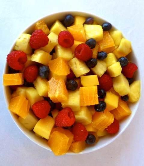 รูปภาพ:http://ghk.h-cdn.co/assets/cm/15/12/480x552/55091b5d58686-ghk-0913-trisha-yearwood-hawaiian-fresh-fruit-salad-xln.jpg