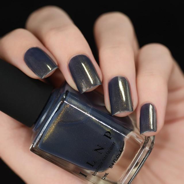 รูปภาพ:http://ninja-cosmico.ninjacosmico.netdna-cdn.com/wp-content/uploads/2016/11/ILNP-The-Boulevard-Slate-Grey-Shimmer-Nail-Polish.jpg