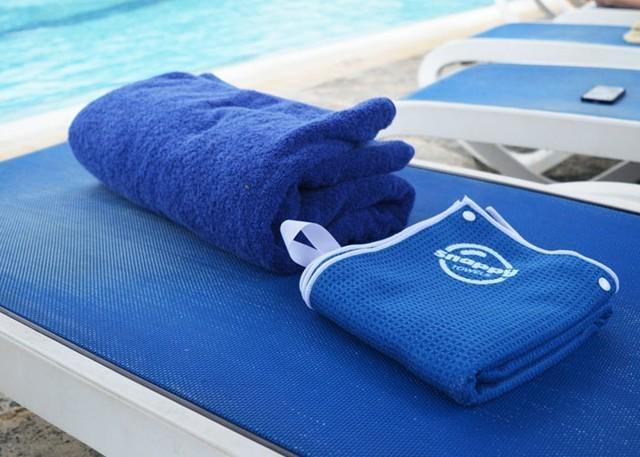 รูปภาพ:https://swimmingworld.azureedge.net/news/wp-content/uploads/2016/04/Swim-Towel-Travel-Towel-portable-size-800x500-700x500.jpg