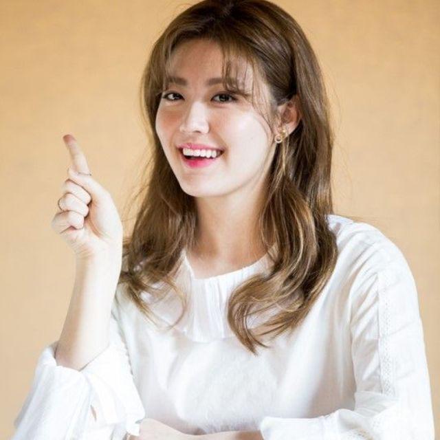 ภาพประกอบบทความ ส่องความน่ารักดูดีของ Nam Ji-hyun นางเอกซีรีส์ Suspicious Partner