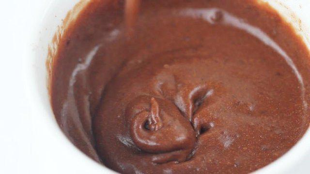 รูปภาพ:http://i2.wp.com/eugeniekitchen.com/wp-content/uploads/2013/10/chocolate-brownie-mug-cake-recipe6-1.jpg