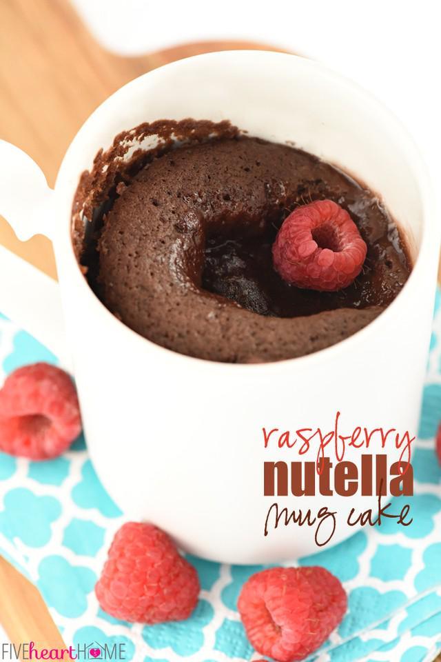 รูปภาพ:http://cf.fivehearthome.com/wp-content/uploads/2016/01/Raspberry-Nutella-Chocolate-Mug-Cake-Recipe-by-Five-Heart-Home_700pxTitle.jpg