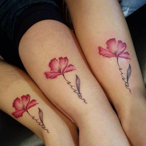 รูปภาพ:http://i.styleoholic.com/2017/01/Floral-tattoos-for-sisters.jpg