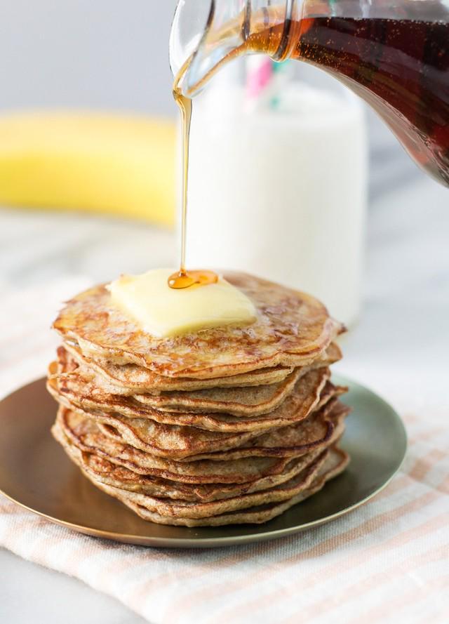 รูปภาพ:http://www.theseasonedmom.com/wp-content/uploads/2017/01/Healthy-3-Ingredient-Banana-Cinnamon-Pancakes-5.jpg