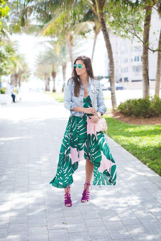รูปภาพ:http://i.styleoholic.com/2017/07/06-tropical-leaf-print-high-low-dress-a-denim-jacket-and-fuchsia-lace-up-heels.jpg
