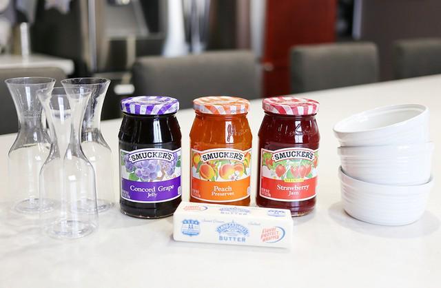 รูปภาพ:http://www.orientaltrading.com/blog/wp-content/uploads/2017/04/fruit-jelly-syrup-ingredients.jpg