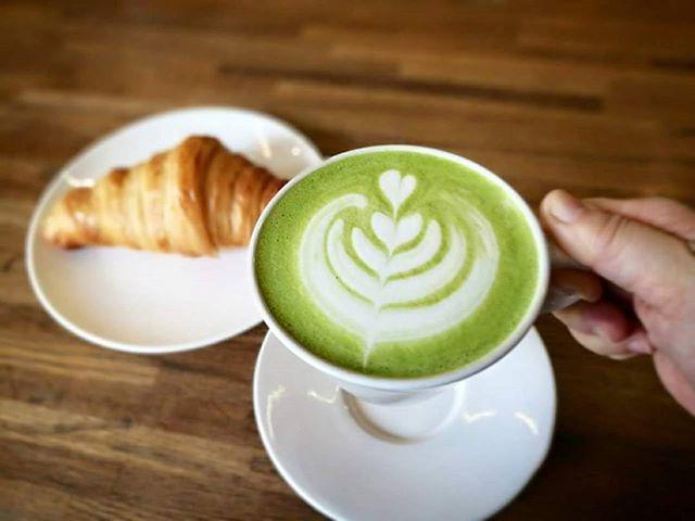 รูปภาพ:https://www.instagram.com/p/BT8GhocAhnL/?taken-by=unbrandedcafe