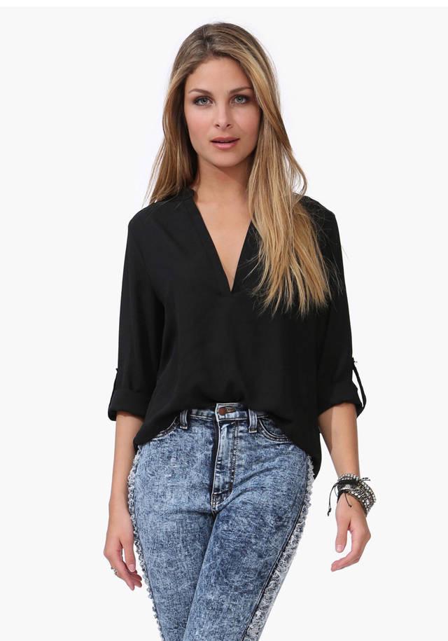 รูปภาพ:http://g02.a.alicdn.com/kf/HTB1Q2htHVXXXXc8XXXXq6xXFXXXK/2015-Summer-Style-New-Fashion-Top-Casual-Shirt-Women-Clothing-Blouses-and-Shirts-Tops-Long-Sleeves.jpg