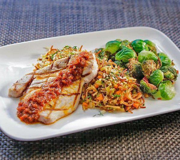 รูปภาพ:http://www.cuded.com/wp-content/uploads/2017/08/Grilled-Swordfish.-Rice-and-noodle-pilaf-with-vegetables.jpg