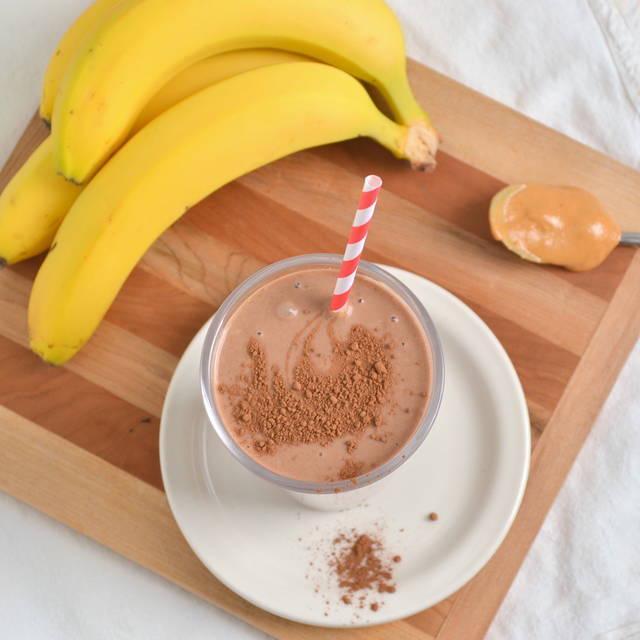 ตัวอย่าง ภาพหน้าปก:สูตร Chocolate Banana Milkshake เครื่องดื่มของคนรักช็อกโกแลต