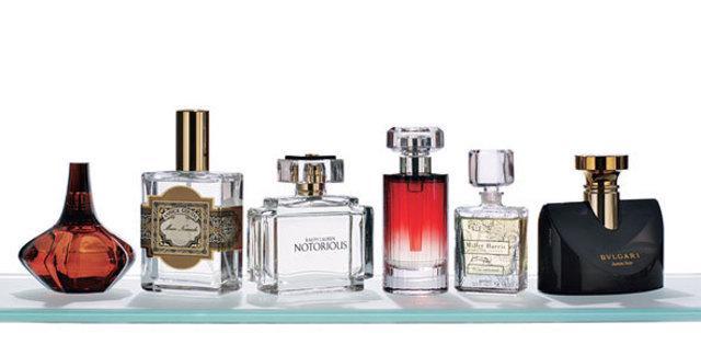รูปภาพ:http://newuniquefashion.com/wp-content/uploads/2015/03/New-Trendy-Fragrances-Perfumes-for-Men-4.jpg