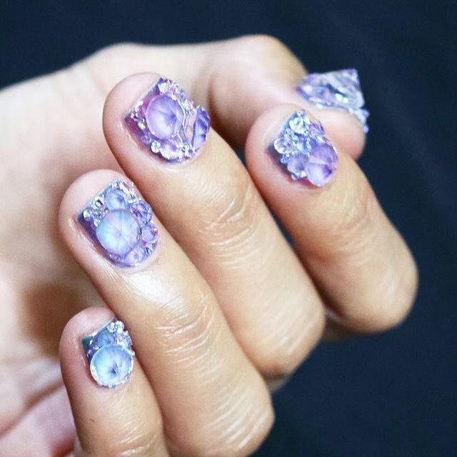 ภาพประกอบบทความ ไอเดียเพ้นท์เล็บสุดแพง วิบวับ 'Luxury Nails' #ยกระดับความหรูหราให้กับปลายนิ้ว