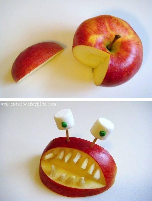รูปภาพ:http://www.listotic.com/wp-content/uploads/2013/09/64-Non-Candy-Halloween-Snack-Ideas-apple-monster.jpg