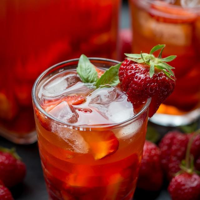ตัวอย่าง ภาพหน้าปก:แจกสูตรเครื่องดื่มชาสตรอว์เบอร์รี่ Strawberry Iced Tea ร้อนนี้ต้องจัด อร่อยรับซัมเมอร์ 