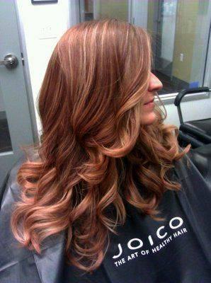 รูปภาพ:http://www.prettydesigns.com/wp-content/uploads/2014/05/Rose-Gold-Hair-Highlights.jpg