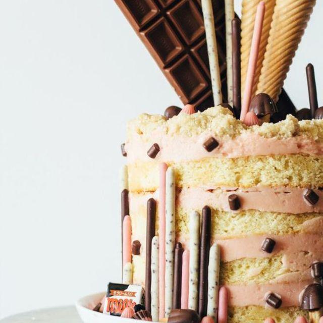 ภาพประกอบบทความ จับใจสายหวาน กับไอเดียจับ 'Cake Topping' มาแต่งนู้น เติมนี้ ราดนั้นให้อลังยิ่ง!!