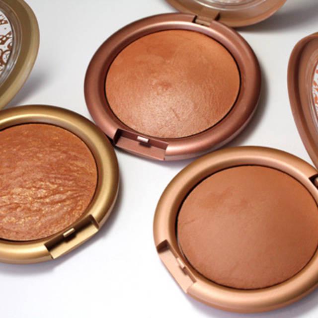 ภาพประกอบบทความ 4 Bronzer ยอดฮิต การันตีจากสาวๆโต๊ะเครื่องแป้ง Pantip