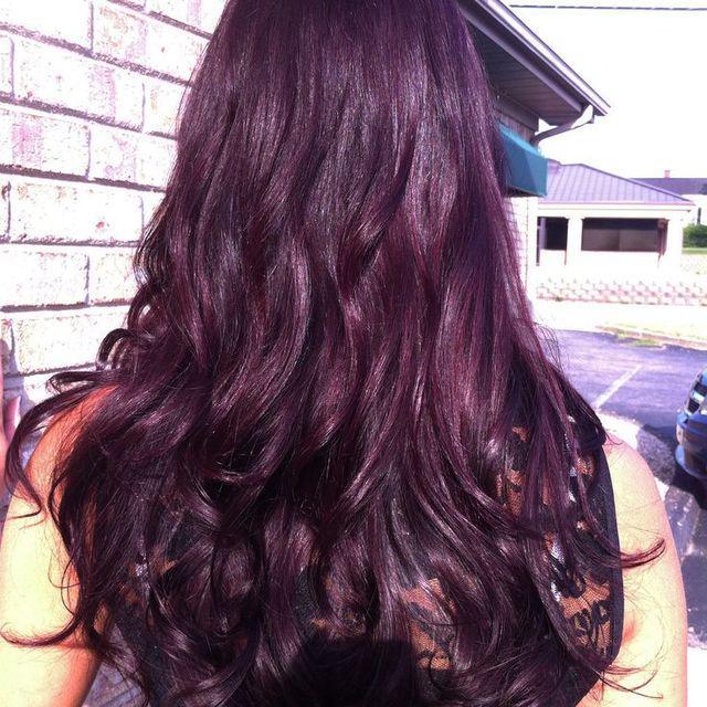 รูปภาพ:https://s-media-cache-ak0.pinimg.com/736x/6a/d4/2b/6ad42b597ae260c8ec593358fb116e54--violet-brown-hair-violet-hair-colors.jpg