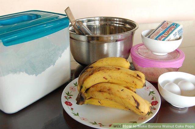 รูปภาพ:https://www.wikihow.com/images/thumb/b/b0/Make-Banana-Walnut-Cake-Pops-Step-1.jpg/aid2624647-v4-728px-Make-Banana-Walnut-Cake-Pops-Step-1.jpg