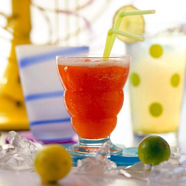 ตัวอย่าง ภาพหน้าปก:Berry Mango Slush สูตรเครื่องดื่มหวานหอม สดชื่นโดนใจ