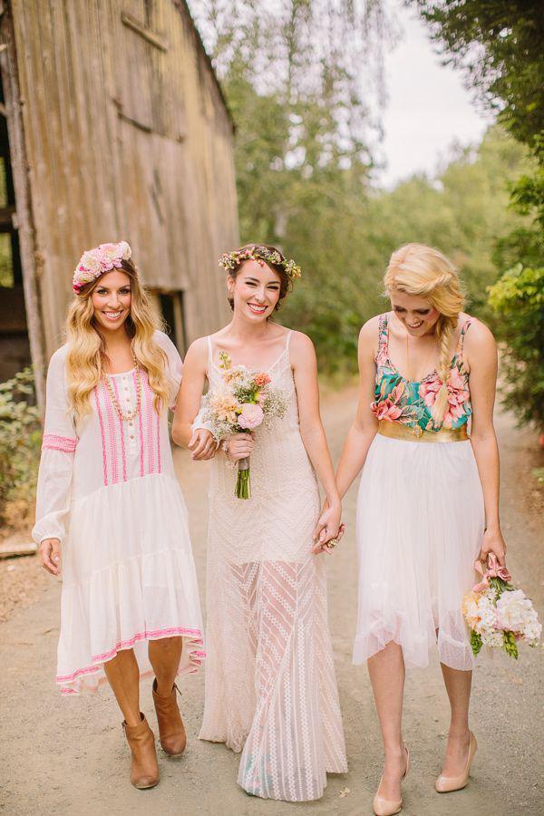 รูปภาพ:https://i1.wp.com/www.ecstasycoffee.com/wp-content/uploads/2018/05/Bridesmaid-Dresses-7.jpg?w=600