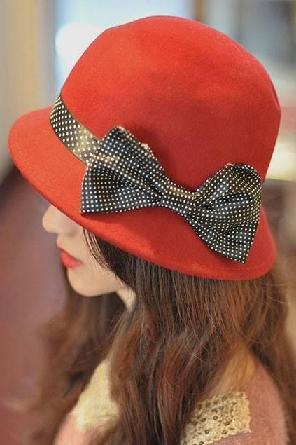 รูปภาพ:http://image1.oasap.com/o_img/2012/04/18/8127-43269-home/vintage-polka-dot-bow-knot-hat.jpg