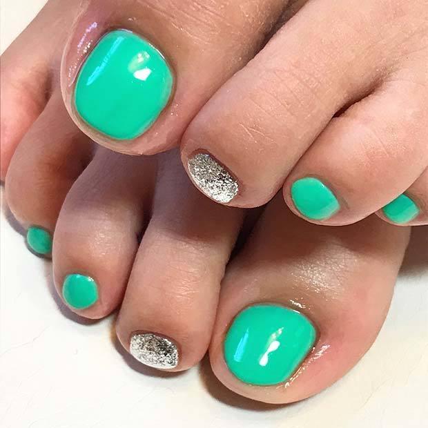 รูปภาพ:https://stayglam.com/wp-content/uploads/2018/03/Vibrant-Toe-Nails-with-Glitter.jpg